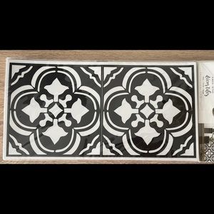 Peel & Stick Tiles
